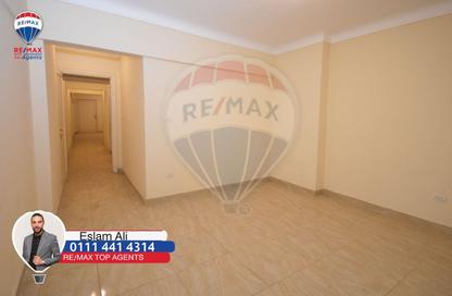 Apartment - 2 Bedrooms - 1 Bathroom for sale in Janaklees - Hay Sharq - Alexandria