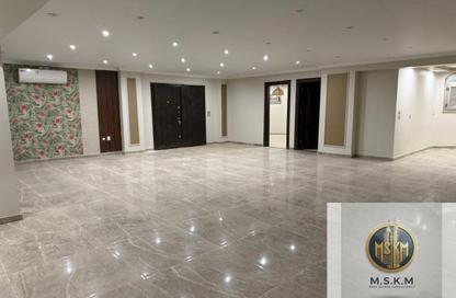 دوبلكس - 4 غرف نوم - 4 حمامات للبيع في حي الدبلوماسيين - التجمع الخامس - مدينة القاهرة الجديدة - القاهرة