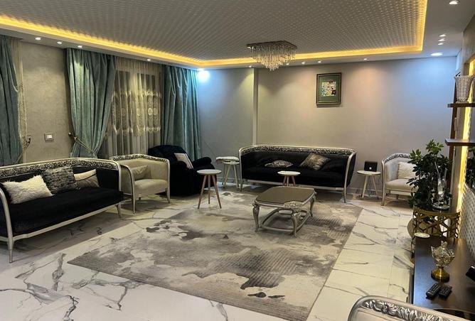 8640789 - Property Image 2