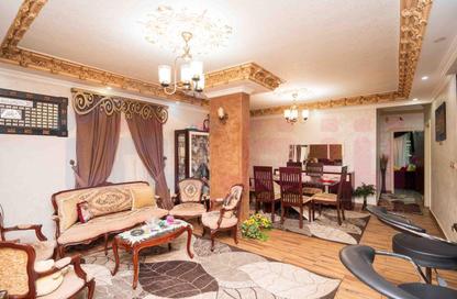 شقة - 3 غرف نوم - 1 حمام للبيع في محرم بك - حي وسط - الاسكندرية