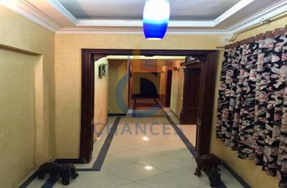 Apartment - 3 Bedrooms - 3 Bathrooms for sale in Cornish El Nile St. - Maadi - Hay El Maadi - Cairo