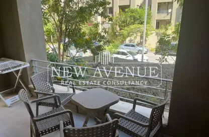 Apartment - 2 Bedrooms - 2 Bathrooms for sale in Palm Hills Village Gate - South Investors Area - New Cairo City - Cairo