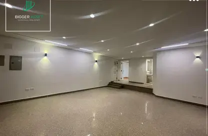 Office Space - 4 Bedrooms - 3 Bathrooms for rent in Sarayat Al Maadi - Hay El Maadi - Cairo