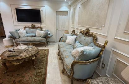 Apartment - 3 Bedrooms - 3 Bathrooms for sale in Al Narges 4 - Al Narges - New Cairo City - Cairo