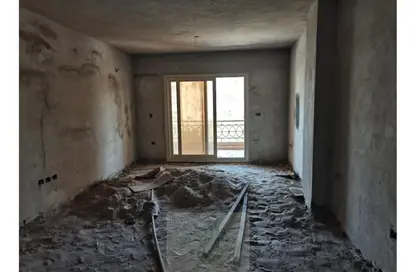 شقة - 3 غرف نوم - 2 حمامات للبيع في الحي الثامن - الشيخ زايد - الجيزة شقة - 3 غرف نوم - 2 حمامات للبيع في الحي الثامن - الشيخ زايد - الجيزة