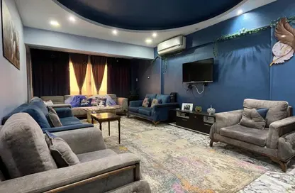 Apartment - 3 Bedrooms - 2 Bathrooms for sale in 1st District - Sheikh Zayed City - Giza