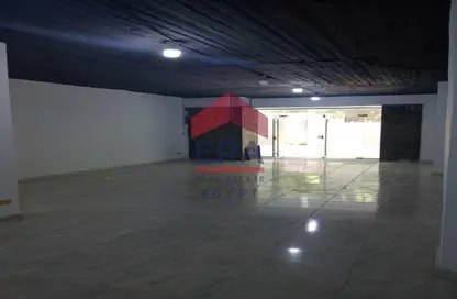 محل تجاري - استوديو - 1 حمام للايجار في شارع كورنيش النيل - المعادي - حي المعادي - القاهرة