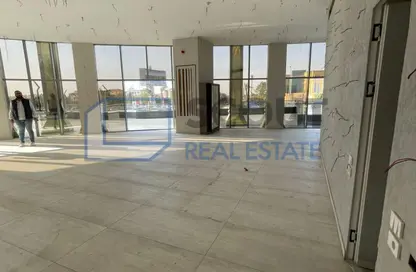 Restaurant - Studio - 2 Bathrooms for rent in North Lotus - El Lotus - New Cairo City - Cairo