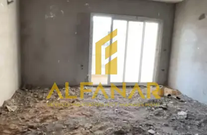 Apartment - 3 Bedrooms - 3 Bathrooms for sale in Hyde Park - New Cairo City - Cairo