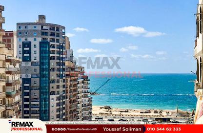 شقة - 3 غرف نوم - 2 حمامات للبيع في شارع محمد نجيب - سيدي بشر - حي اول المنتزة - الاسكندرية