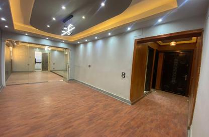 Office Space - Studio - 2 Bathrooms for rent in Gameat Al Dewal Al Arabeya St. - Mohandessin - Giza