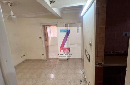 Apartment - 2 Bedrooms - 1 Bathroom for sale in Al Nasr St. - Smouha - Hay Sharq - Alexandria