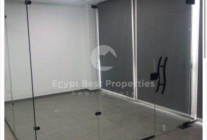 70107865 - Property Image 3