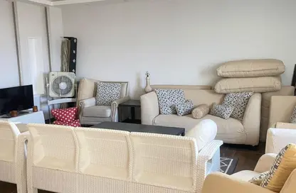 (بنتهاوس  (روف - 3 غرف نوم - 1 حمام للايجار في 6 ويست - بيفرلي هيلز - كمبوندات الشيخ زايد - الشيخ زايد - الجيزة