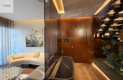 Apartment - 4 Bedrooms - 5 Bathrooms for sale in Lake View Residence - 5th Settlement Compounds - The 5th Settlement - New Cairo City - Cairo