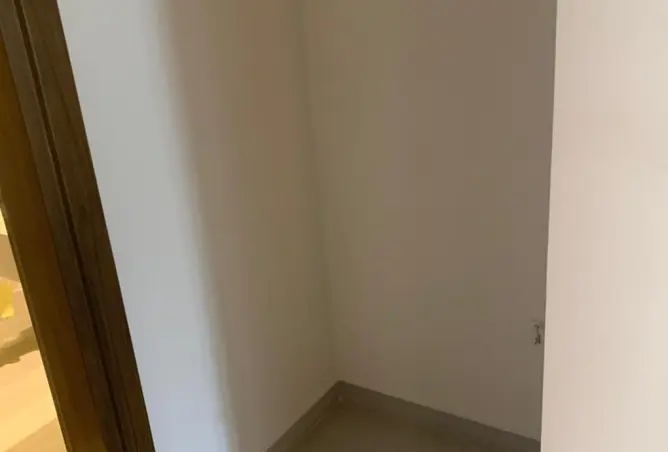 117011117 - Property Image 2