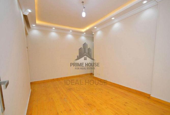 8589652 - Property Image 2