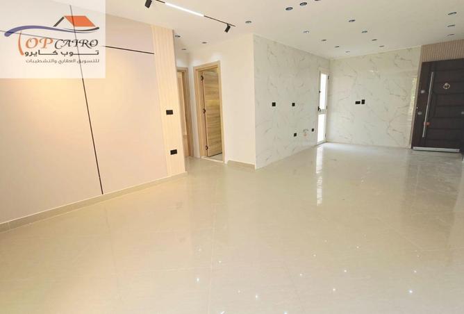 102631834 - Property Image 3