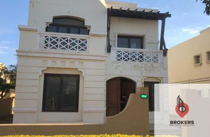 Villa - 5 Bedrooms - 4 Bathrooms for sale in Hyde Park Central - The 6th Settlement - New Cairo City - Cairo