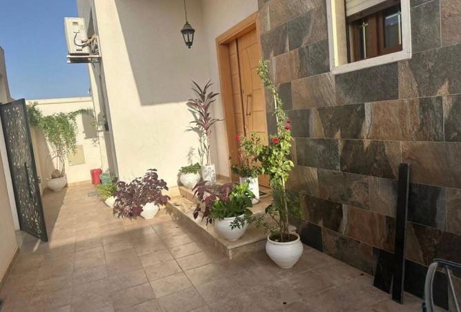 8708396 - Property Image 3