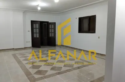 شقة - 3 غرف نوم - 3 حمامات للايجار في شرق الاكاديمية - مدينة القاهرة الجديدة - القاهرة