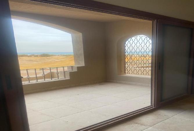 8608000 - Property Main Image