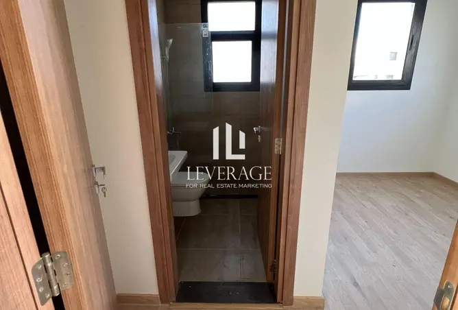 116761003 - Property Image 2