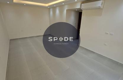Apartment - 3 Bedrooms - 2 Bathrooms for rent in Garden Residence - Hyde Park - New Cairo City - Cairo