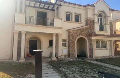 فيلا - 5 غرف نوم - 5 حمامات للبيع في ديفينا جاردنز - الحي الثالث غرب - مدينة الشروق - القاهرة