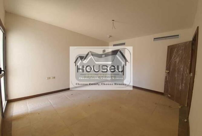 53217852 - Property Image 2