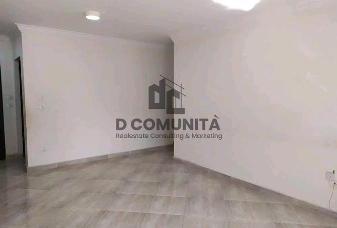 8719690 - Property Image 2