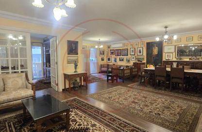 Apartment - 6 Bedrooms - 4 Bathrooms for sale in Abdel Kader Ragab Basha St. - Kafr Abdo - Roushdy - Hay Sharq - Alexandria