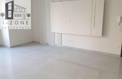 Apartment - 2 - 2 for rent in Palm Hills Village Gate - South Investors Area - New Cairo City - Cairo Apartment - 2 - 2 for rent in Palm Hills Village Gate - South Investors Area - New Cairo City - Cairo