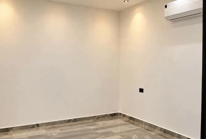 118793856 - Property Image 3