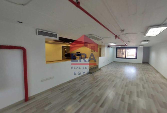 58242594 - Property Image 2