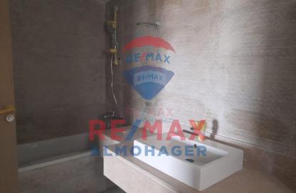 Duplex - 3 Bedrooms - 4 Bathrooms for sale in New Giza - Cairo Alexandria Desert Road - 6 October City - Giza Duplex - 3 Bedrooms - 4 Bathrooms for sale in New Giza - Cairo Alexandria Desert Road - 6 October City - Giza