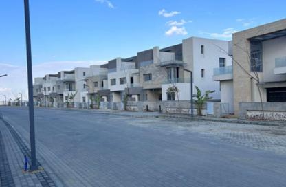 Townhouse - 3 Bedrooms - 4 Bathrooms for sale in Hadaba - Fayoum Desert road - 6 October City - Giza Townhouse - 3 Bedrooms - 4 Bathrooms for sale in Hadaba - Fayoum Desert road - 6 October City - Giza