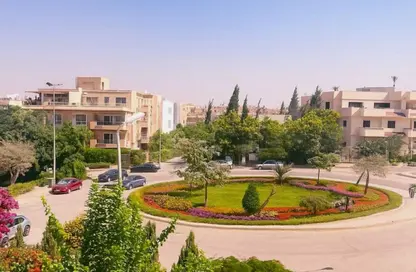 Apartment - 3 Bedrooms - 2 Bathrooms for sale in El Diplomaseen - The 5th Settlement - New Cairo City - Cairo