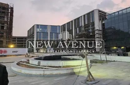 محل - استوديو - 1 حمام للبيع في وان نانيتي - شارع التسعين الجنوبي - التجمع الخامس - مدينة القاهرة الجديدة - القاهرة