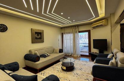 Apartment - 2 Bedrooms - 1 Bathroom for sale in Tabarak - Zahraa El Maadi - Hay El Maadi - Cairo