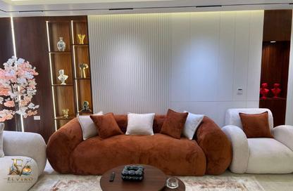 Apartment - 2 Bedrooms - 2 Bathrooms for rent in Centerville - Hyde Park - New Cairo City - Cairo