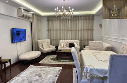 Apartment - 2 Bedrooms - 1 Bathroom for rent in Al Rehab - New Cairo City - Cairo