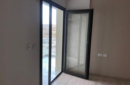 Apartment - 3 Bedrooms - 2 Bathrooms for sale in The Address East - 90 Street - The 5th Settlement - New Cairo City - Cairo