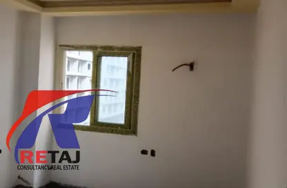 Apartment - 2 Bedrooms - 2 Bathrooms for sale in Capital East - Nasr City Compounds - Nasr City - Cairo