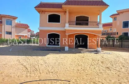 فيلا - 4 غرف نوم - 4 حمامات للبيع في پريڤادو - مدينتي - القاهرة