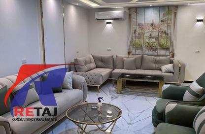 Apartment - 3 Bedrooms - 3 Bathrooms for rent in Mohsen Roshdy St. - 8th Zone - Nasr City - Cairo