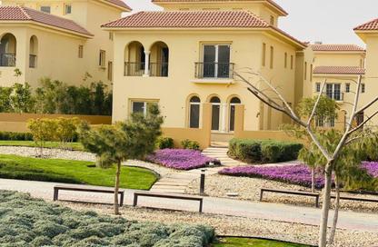 Villa - 4 Bedrooms - 3 Bathrooms for sale in Hyde Park Business District Mall - South Teseen St. - The 5th Settlement - New Cairo City - Cairo