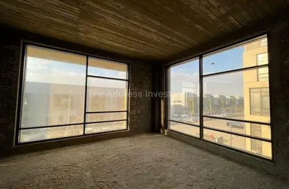 مساحات مكتبية - 2 غرف نوم - 1 حمام للبيع في ديستريكت 5 - كمبوندات التجمع الخامس - التجمع الخامس - مدينة القاهرة الجديدة - القاهرة