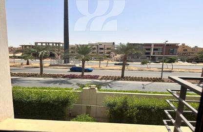 Apartment - 3 Bedrooms - 2 Bathrooms for sale in Fifth Square - The 5th Settlement - New Cairo City - Cairo