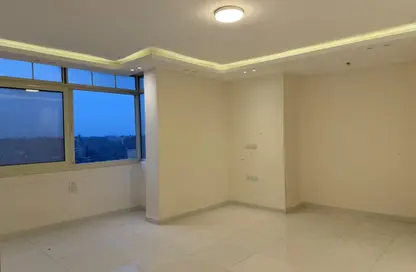 Apartment - 4 Bedrooms - 3 Bathrooms for sale in Sarayat Al Maadi - Hay El Maadi - Cairo